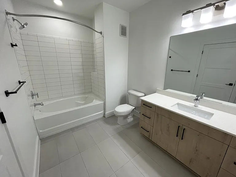 The Argos Apartments on The Beltline — Photo 82