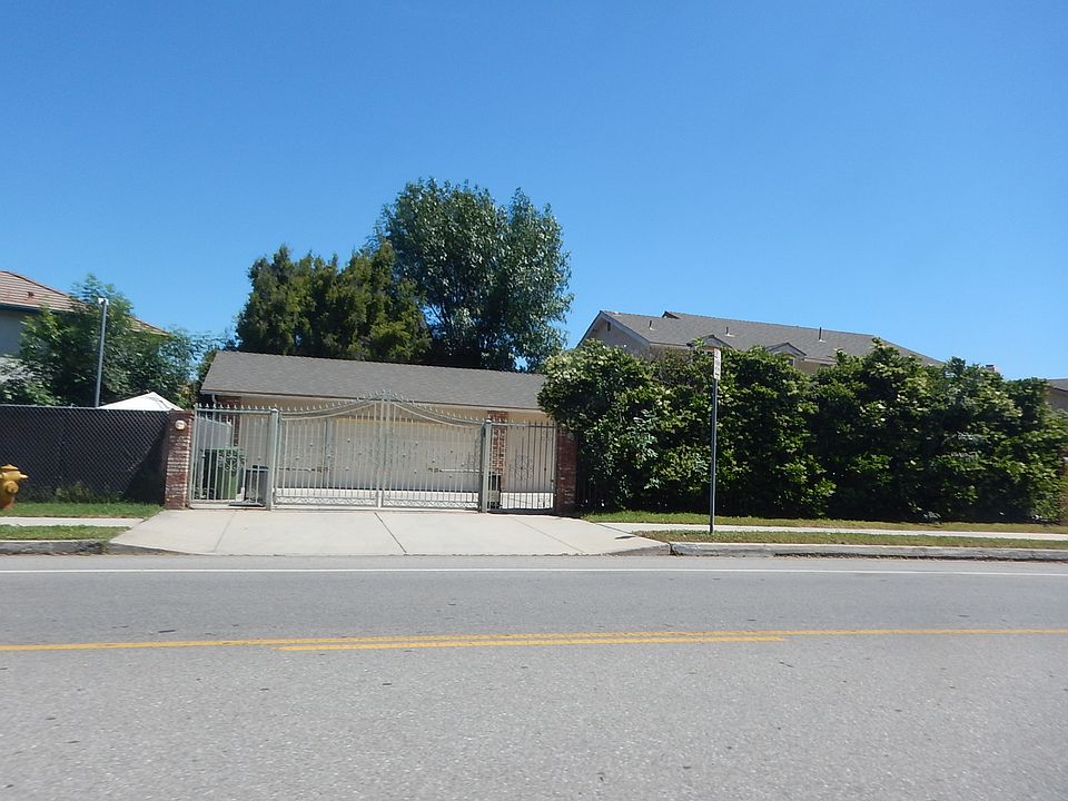 1st image of 5300 Reseda Blvd