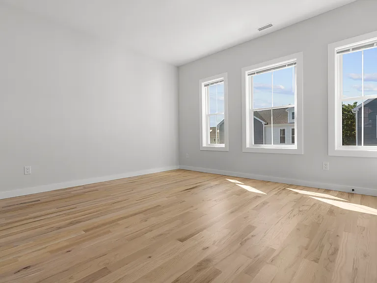 14 Taylor St #8 — Photo 11