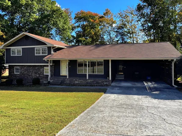 1903 Valley Ln, Dalton, GA 30720