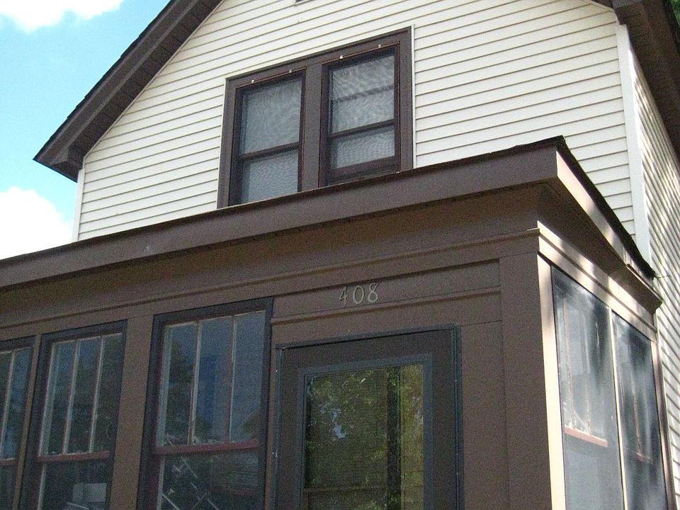 1st image of 408 Minnehaha Ave W