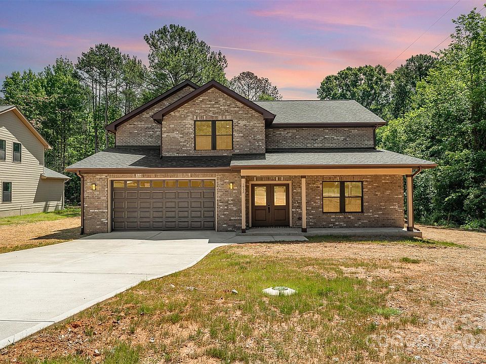 1st image of 1932 Grace Ln