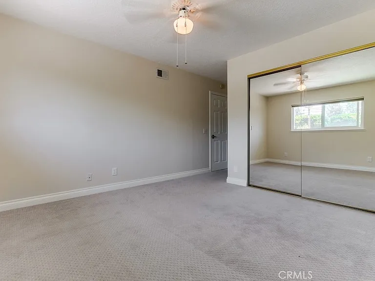 348 22nd St — Photo 28