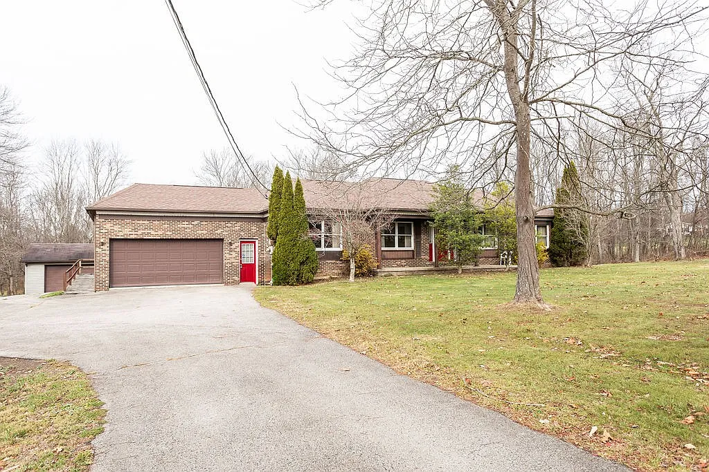 2754 Morgantown Rd photo 1
