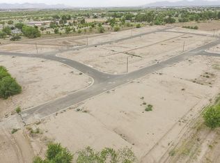 715 Hc Gilbert Minjares Dr, Socorro, TX 79927