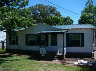 1201 Lincoln St, Paris, TN 38242