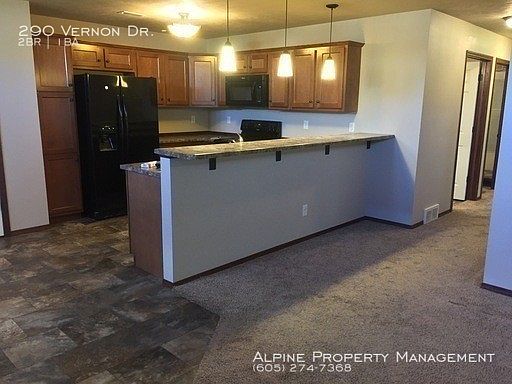 5th image of 290 Vernon Dr Unit 1