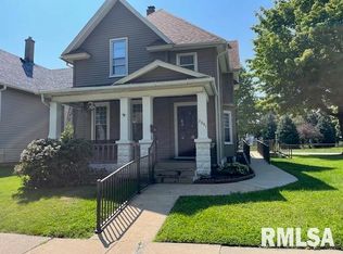 2051 W 1st St, Davenport, IA 52802
