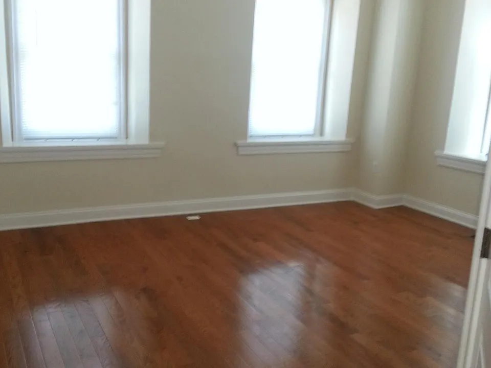 439 E Lincoln Hwy #3