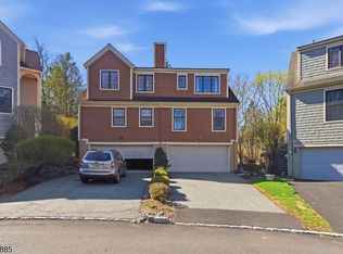 60 Tanager Ct, Wayne, NJ