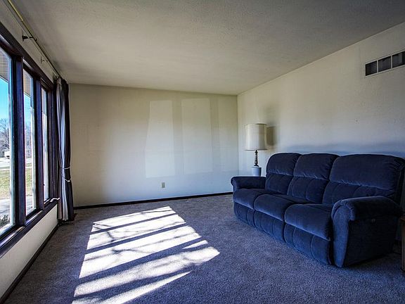 4th image of 27461 Lamplighter Ln