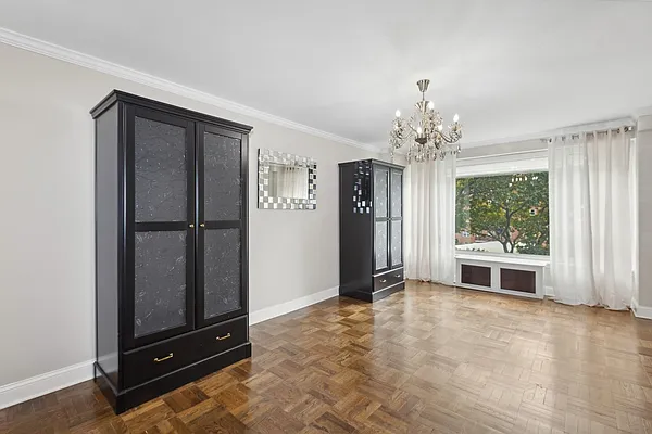 166-25 Powells Cove Boulevard #4C in Beechhurst, Queens