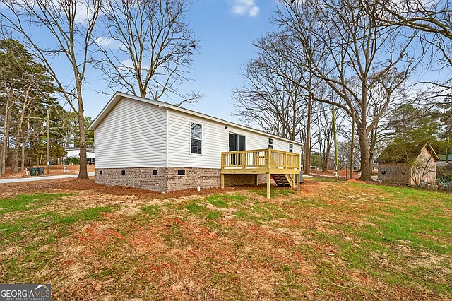 720 Woodland Cir — Photo 2