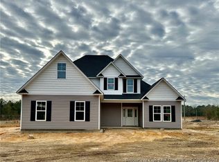 1318 Sand Hill Rd, Hope Mills, NC 28348