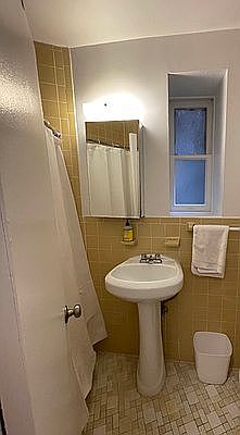 5th image of 1475 2nd Ave APT 4H