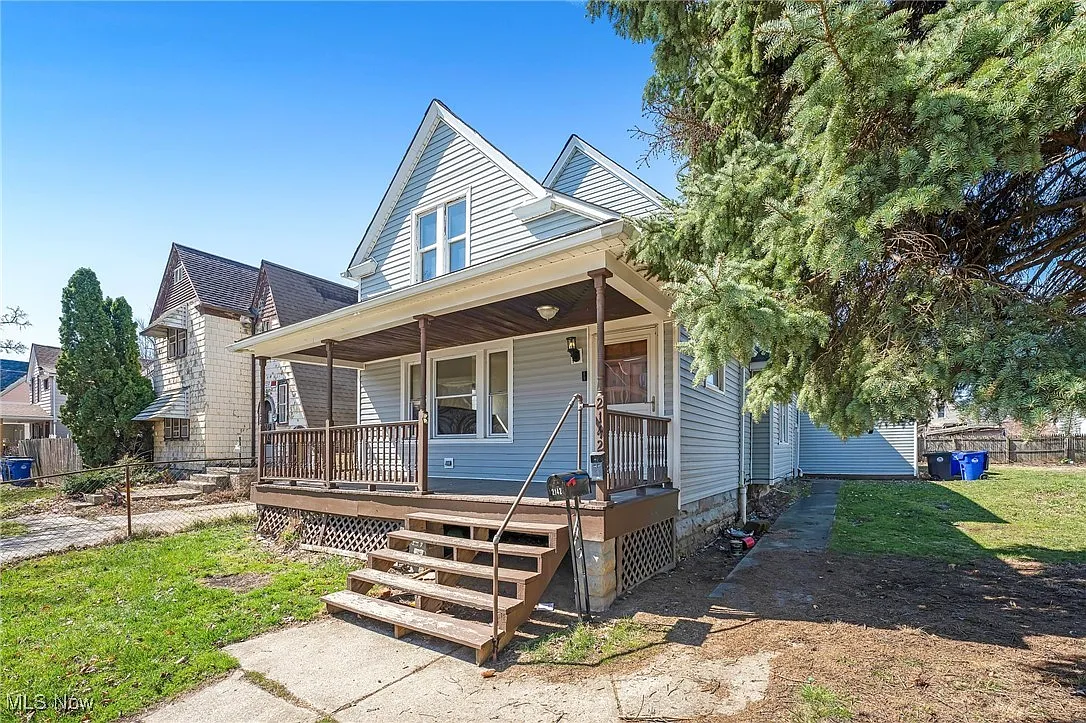 2142 W 95th St photo 1
