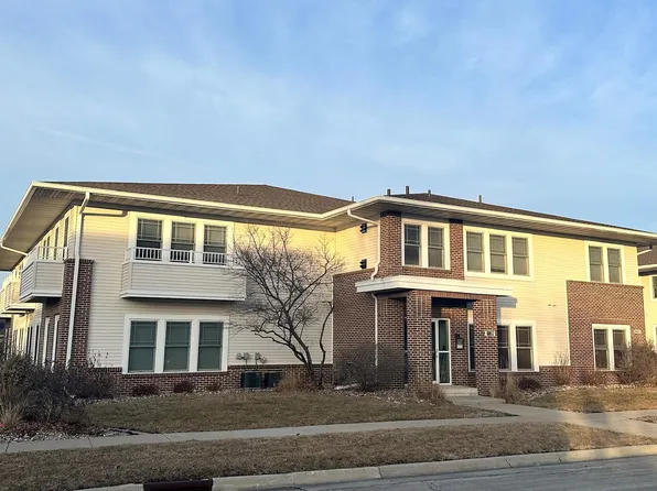 2435 Aspen Rd Unit 105, Ames, IA 50010