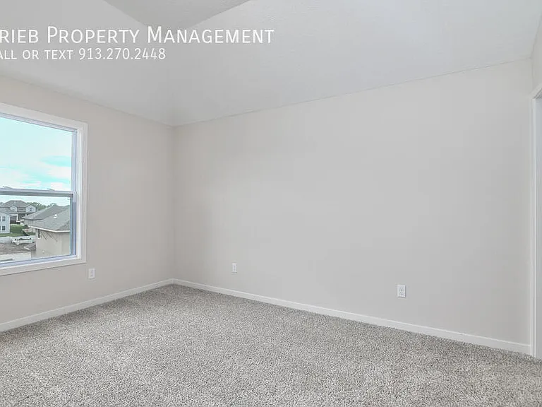 2677 W Dartmouth St — Photo 36