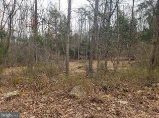 2 Eagle Ln, Pt Royal, PA 17082