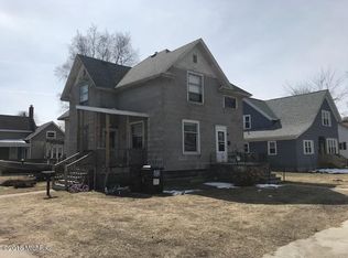 410 E Filer St, Ludington, MI 49431