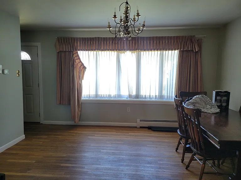 1350 Wingate Ave — Photo 8