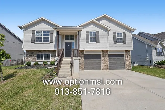3 bed, 2.5 bath, 1932 sqft, $2,195 — Photo 1