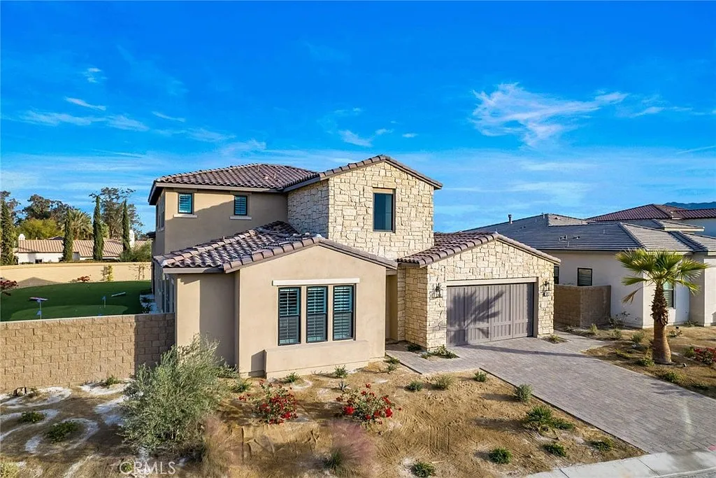 5 bed, 4.5 bath, 4013 sqft, $8,500 — Photo 3