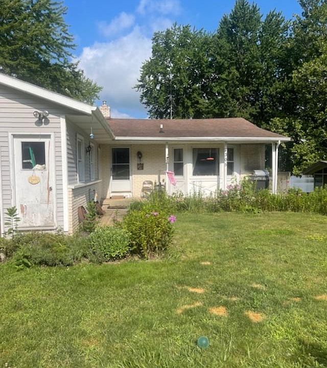 1st image of 8305 Cowan Lake Dr NE
