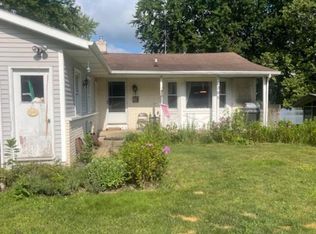8305 Cowan Lake Dr NE, Rockford, MI 49341