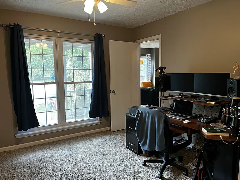 310 Rachels Ct E — Photo 4