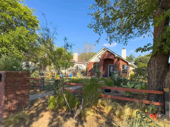 1109 E College, Llano, TX 78643