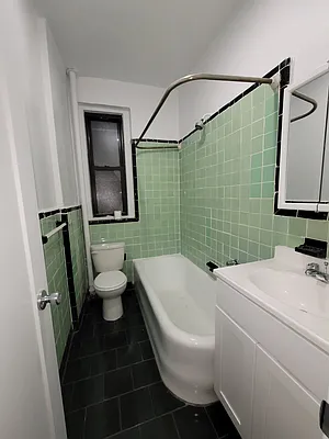 Rented by R New York | media 11