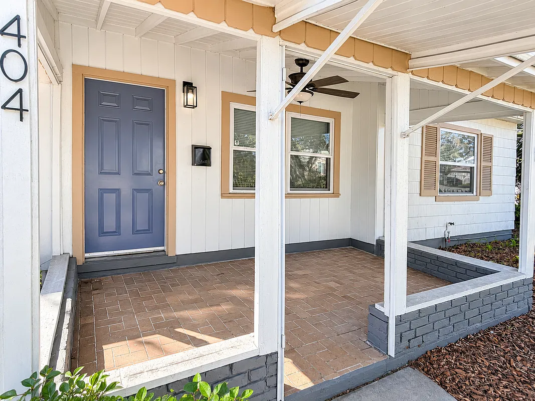 2 bed, 1.0 bath, 711 sqft, $1,895 — Photo 3