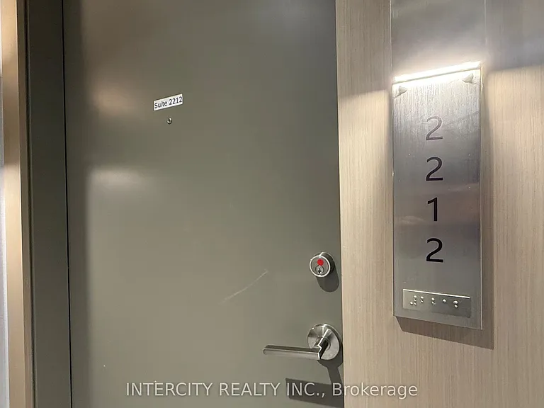 15 Skyridge Dr #2212 — Photo 1
