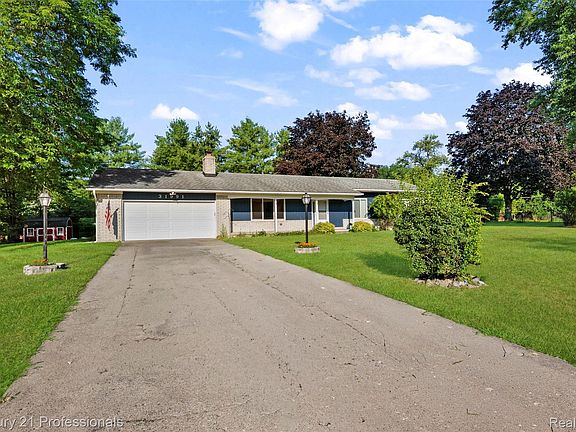4th image of 31991 Staman Ct