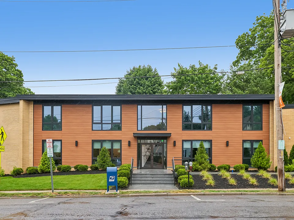 325 Manville Rd #201