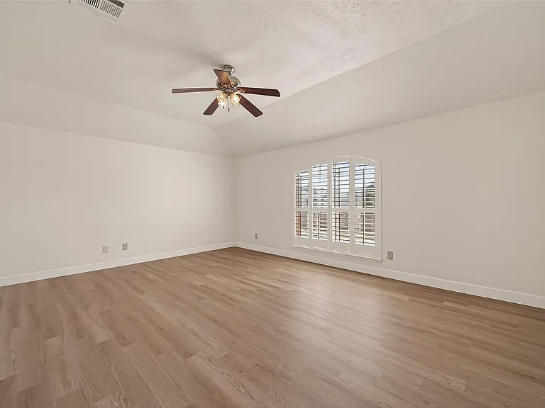 15910 Clayton Bend Dr — Photo 39