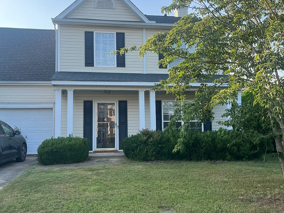 4 Summerchase Dr