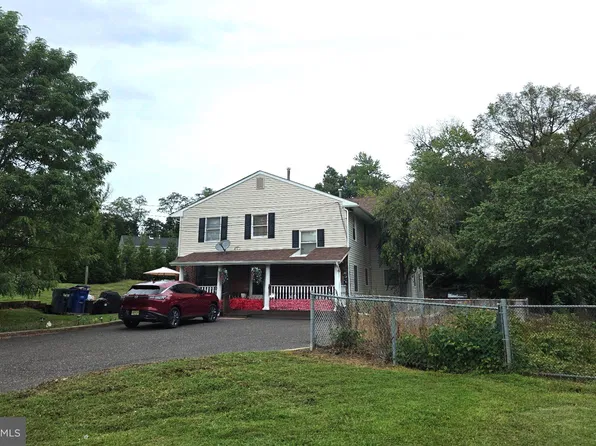 99 Grant Ave #97, Moorestown, NJ 08057
