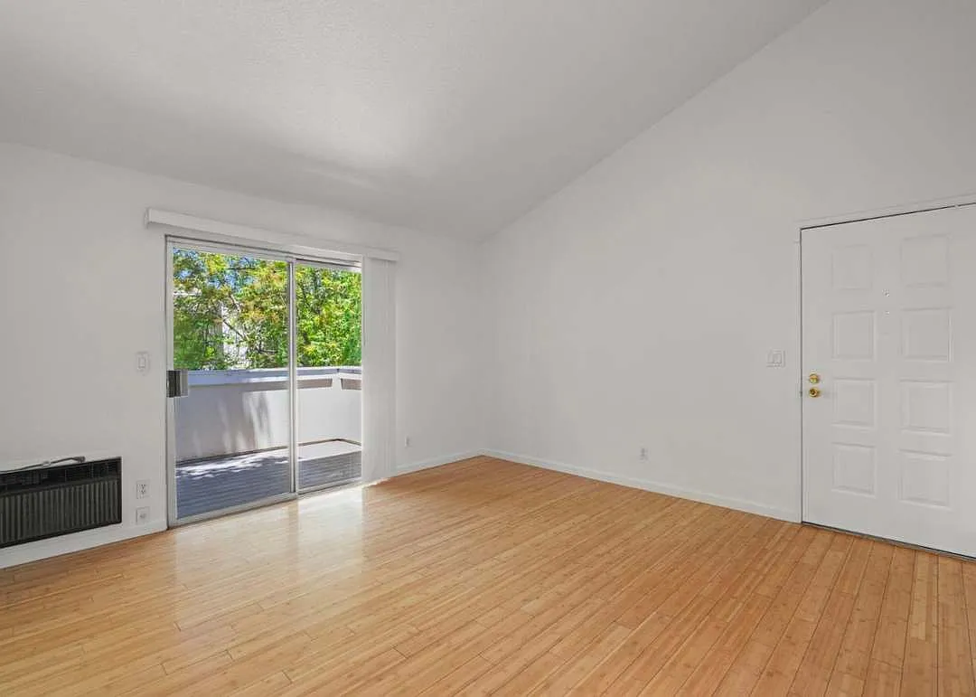 1 bed, 648 sqft, $2,650 — Photo 1