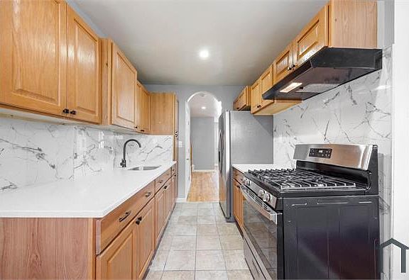 2nd image of 2774 Sexton Pl #1