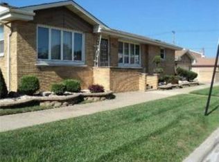 7955 S Whipple St, Chicago, IL 60652