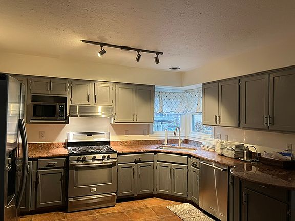 2nd image of 1755 Fulton Rd