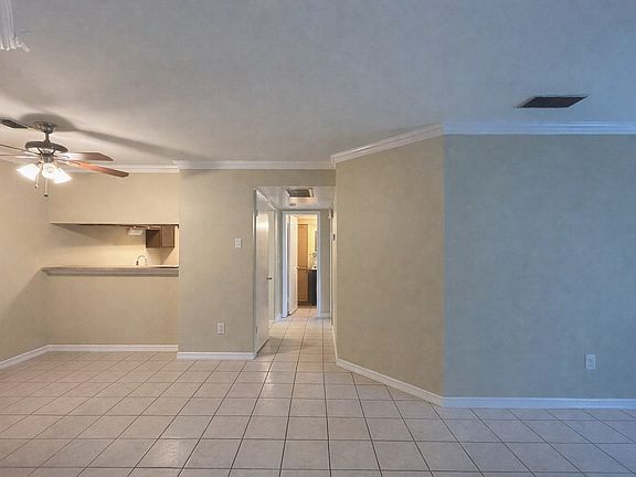 5th image of 18333 Roehampton Dr APT 513