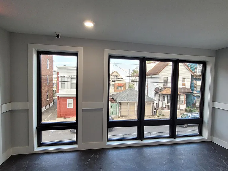 242 Spring St #1 — Photo 20