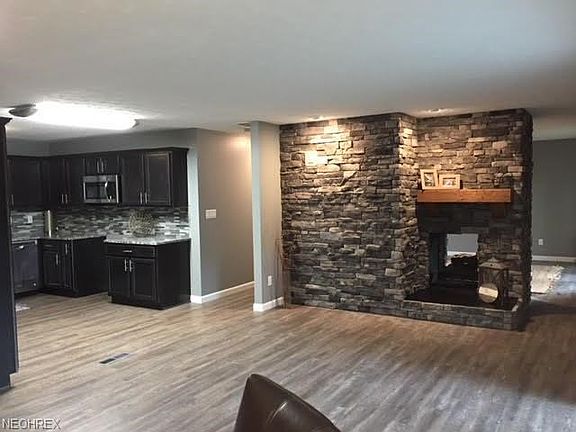 5th image of 10242 Cherry Hill Dr