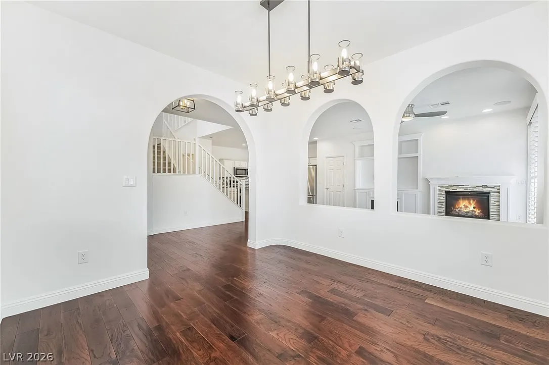 3 bed, 2.5 bath, 1962 sqft, $3,000 — Photo 3