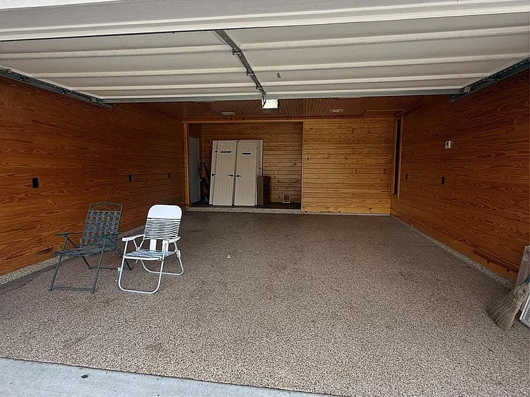 902 Hidden Valley Dr — Photo 31