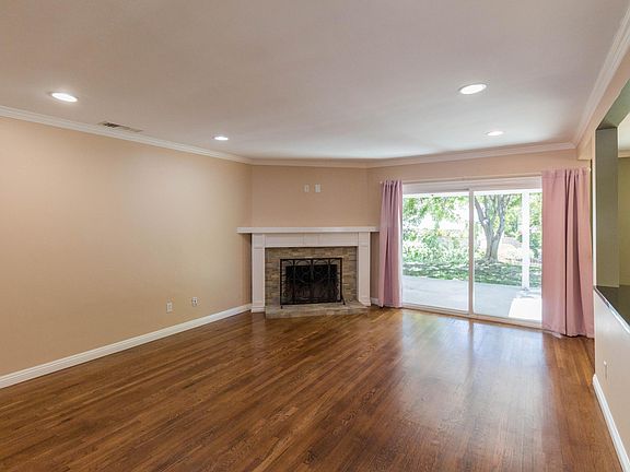 3rd image of 10780 Deliban St