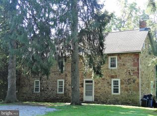 1408 Elverson Rd, Elverson, PA 19520